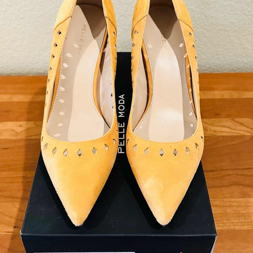 Pelle Moda Women's Kid Suede Heels